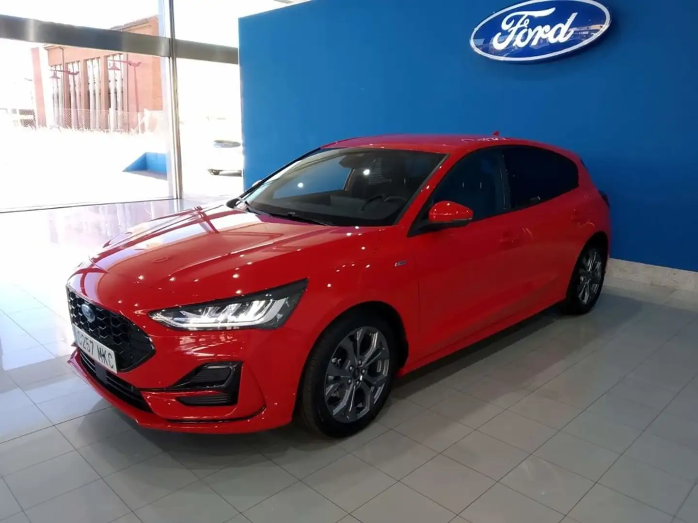 Ford Focus BERLINA ST LINE X 1.0 EcoBoost MHEV 92KW (125CV) S Czerwony - 1