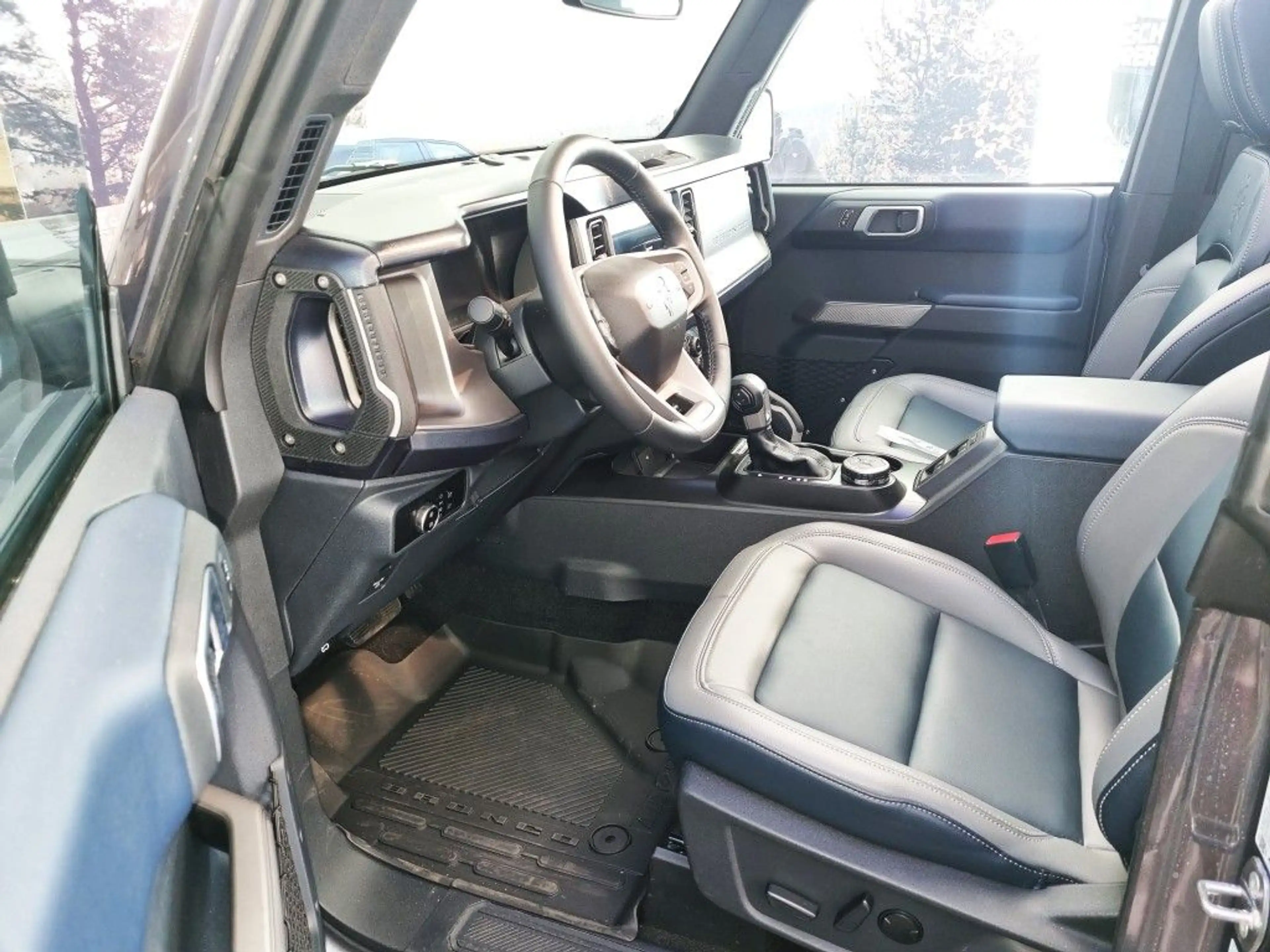 Ford Bronco 2.7 EcoBoost V6 Outer Banks — photo 7