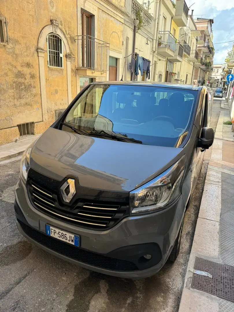 Renault Trafic - 1