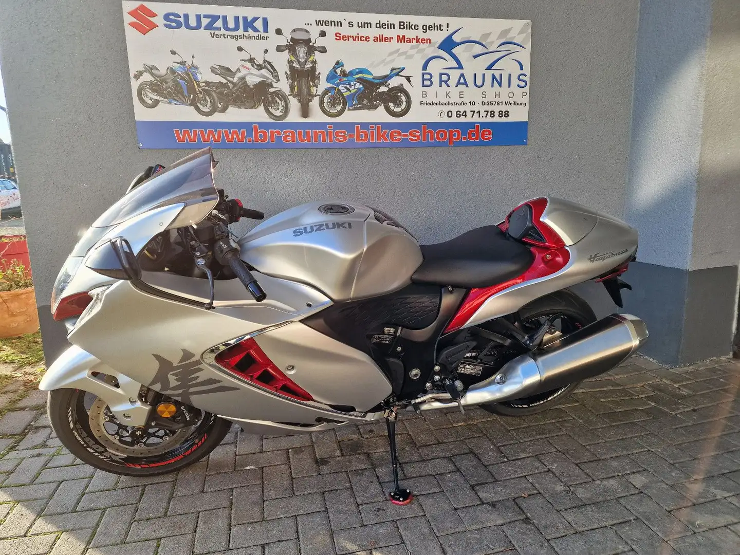 Suzuki GSX 1300 R  Hayabusa Plateado - 1