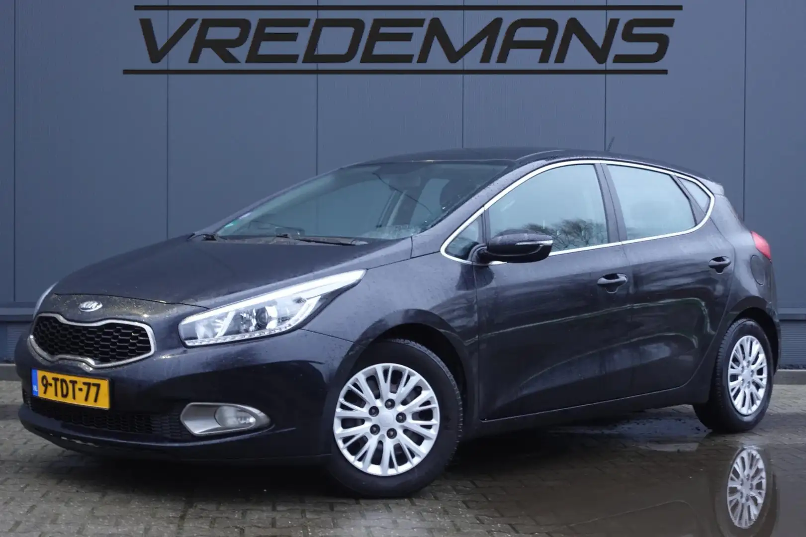 Kia Ceed / cee'd 1.6 GDI 20th Anniversary Noir - 1