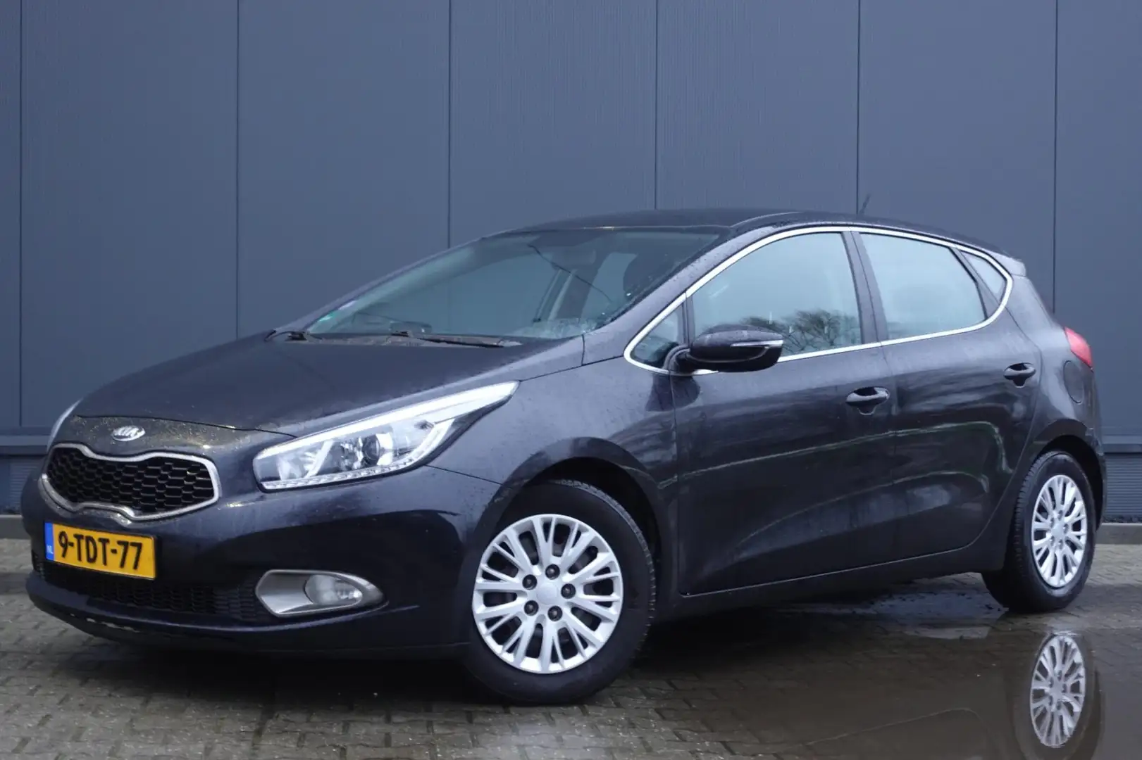 Kia Ceed / cee'd 1.6 GDI 20th Anniversary Schwarz - 1