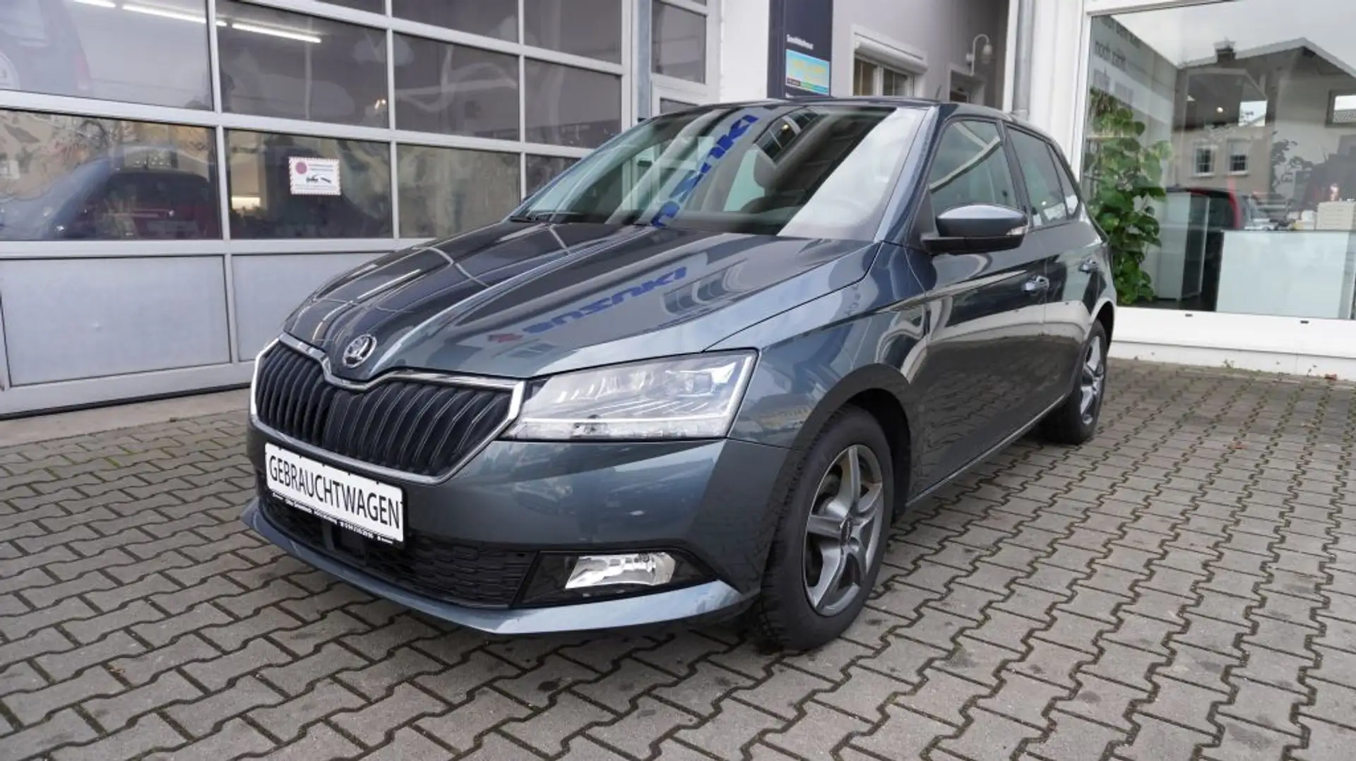 Skoda Fabia 1.0 TSI Style  / Sehr gepflegt / noch Werksgaranti Grau - 2