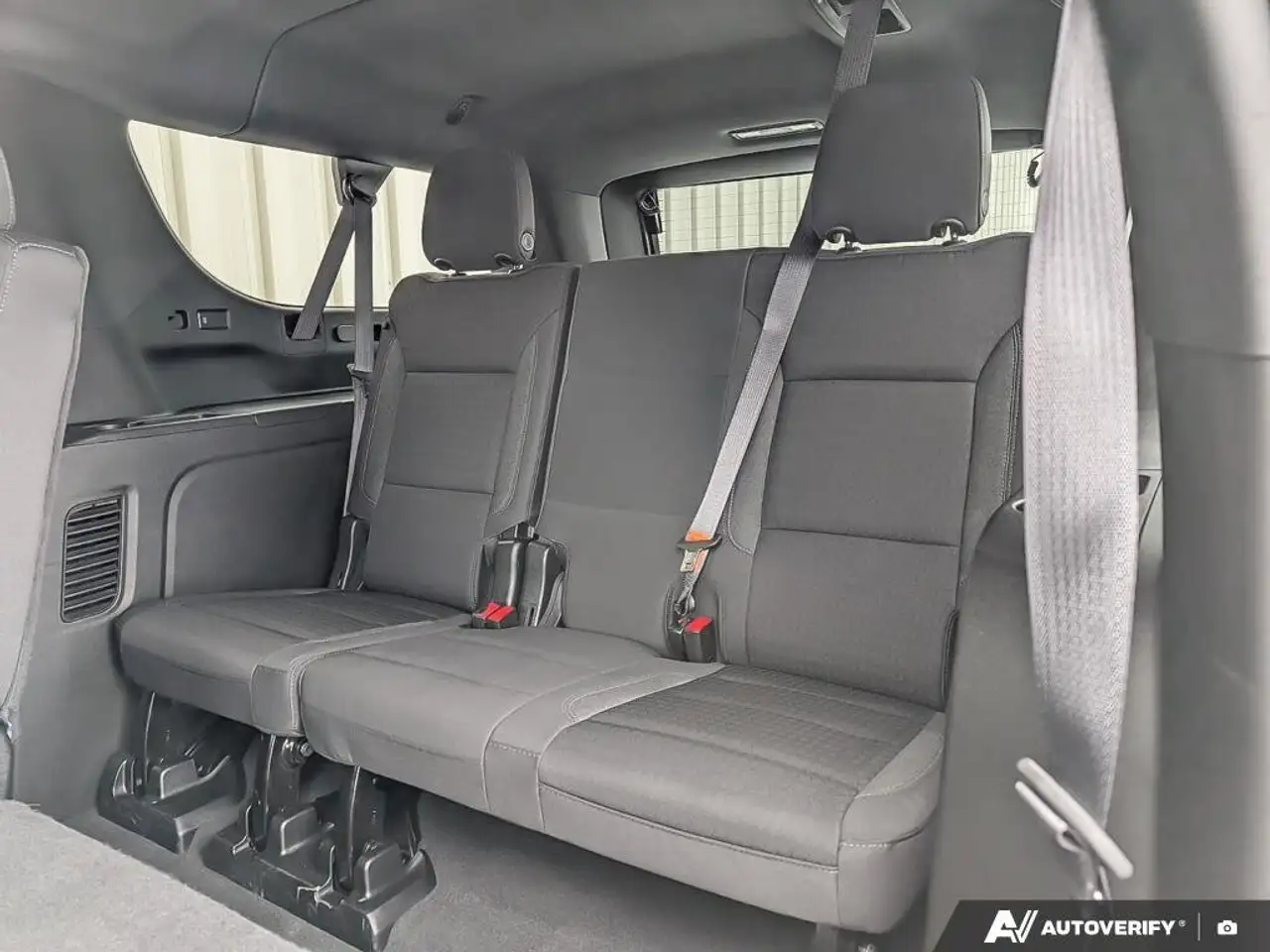 GMC Yukon снимка GMC Yukon