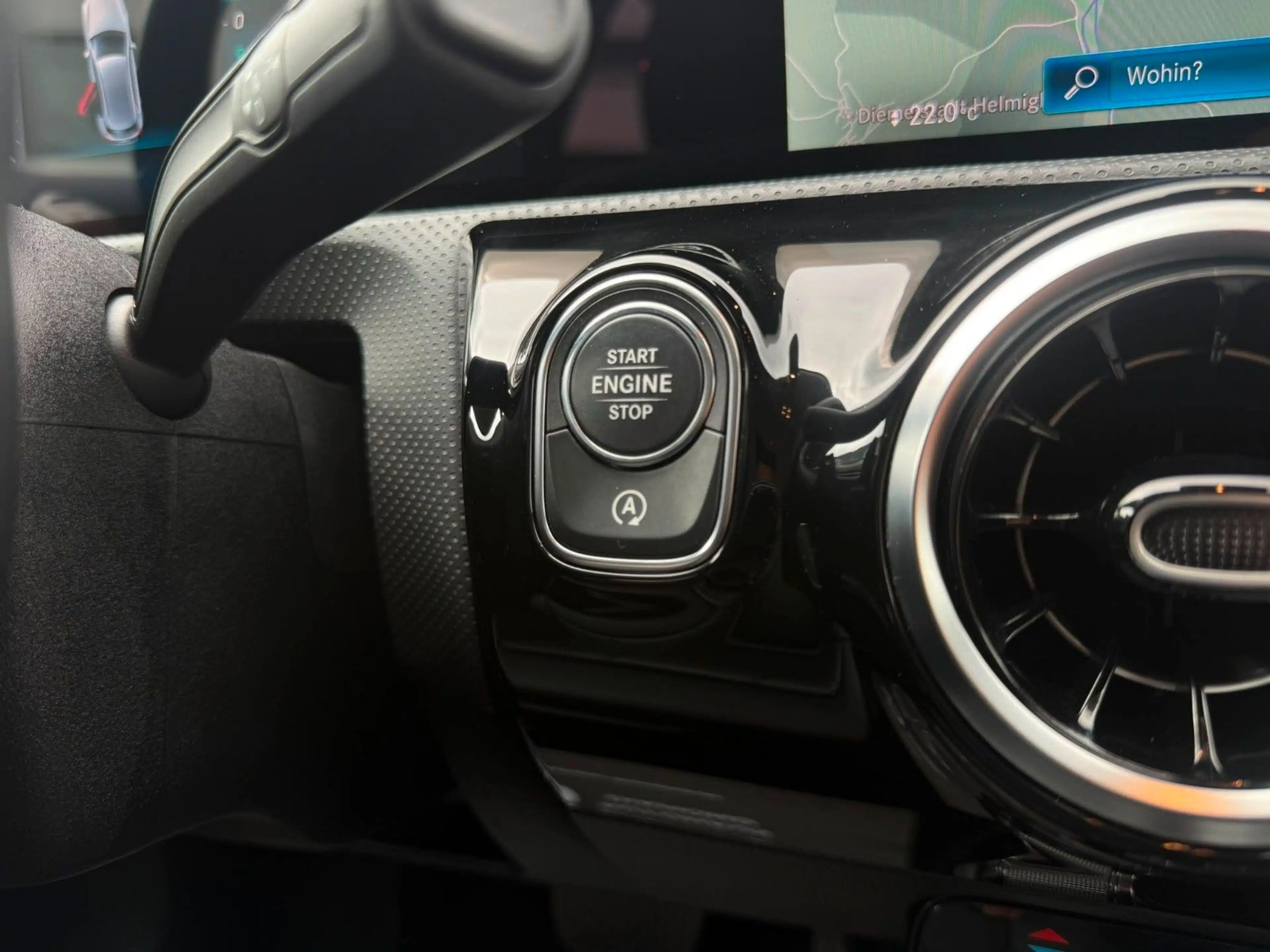 Mercedes-Benz A 250 * AUTOMATIK * LEDER * SPURHALTE * — photo 14