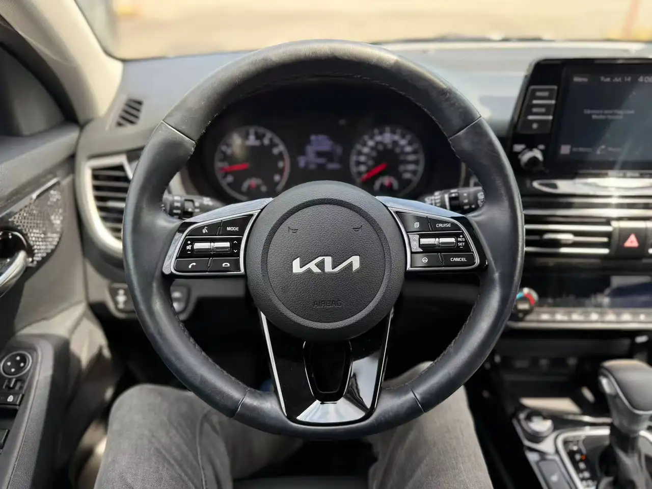Kia Seltos photo Kia Seltos