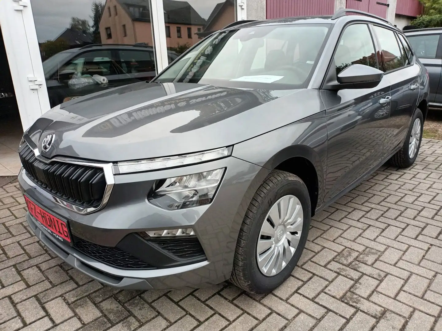 Skoda Kamiq KAMIQ 1.0 TSI SELECTION LED+KLIMAAUT+SHZ+AHK !!! Grau - 1