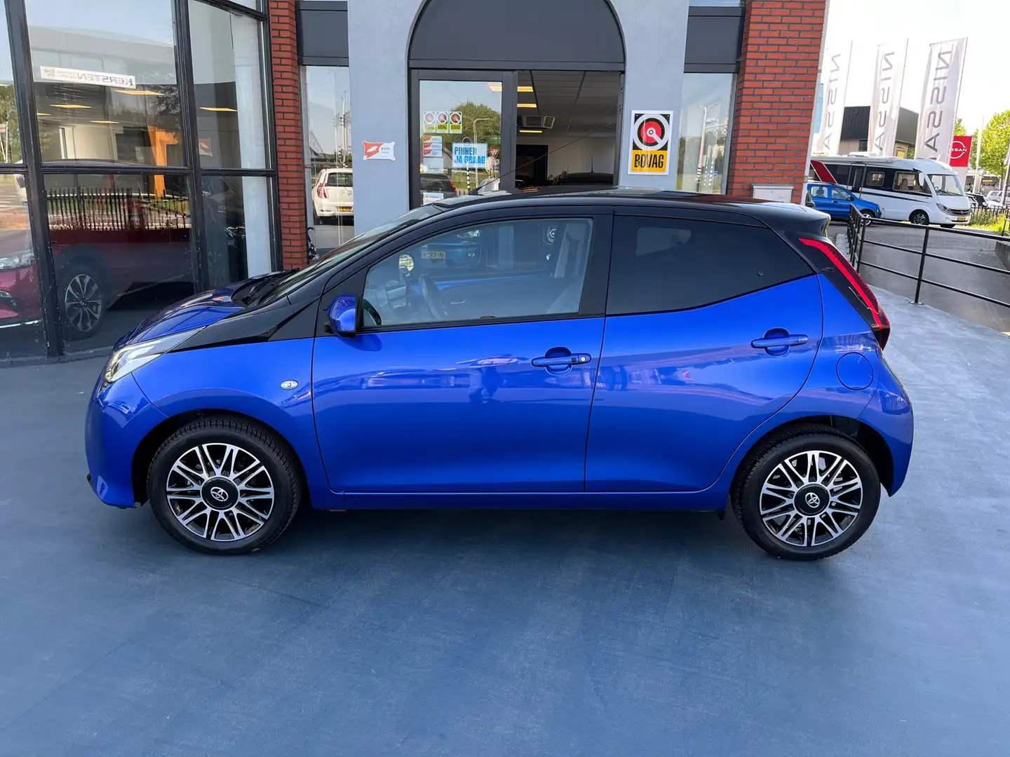 Toyota Aygo 1.0 VVT-i x-cite AUTOMAAT CLIMATECONTROL Blu/Azzurro - 2