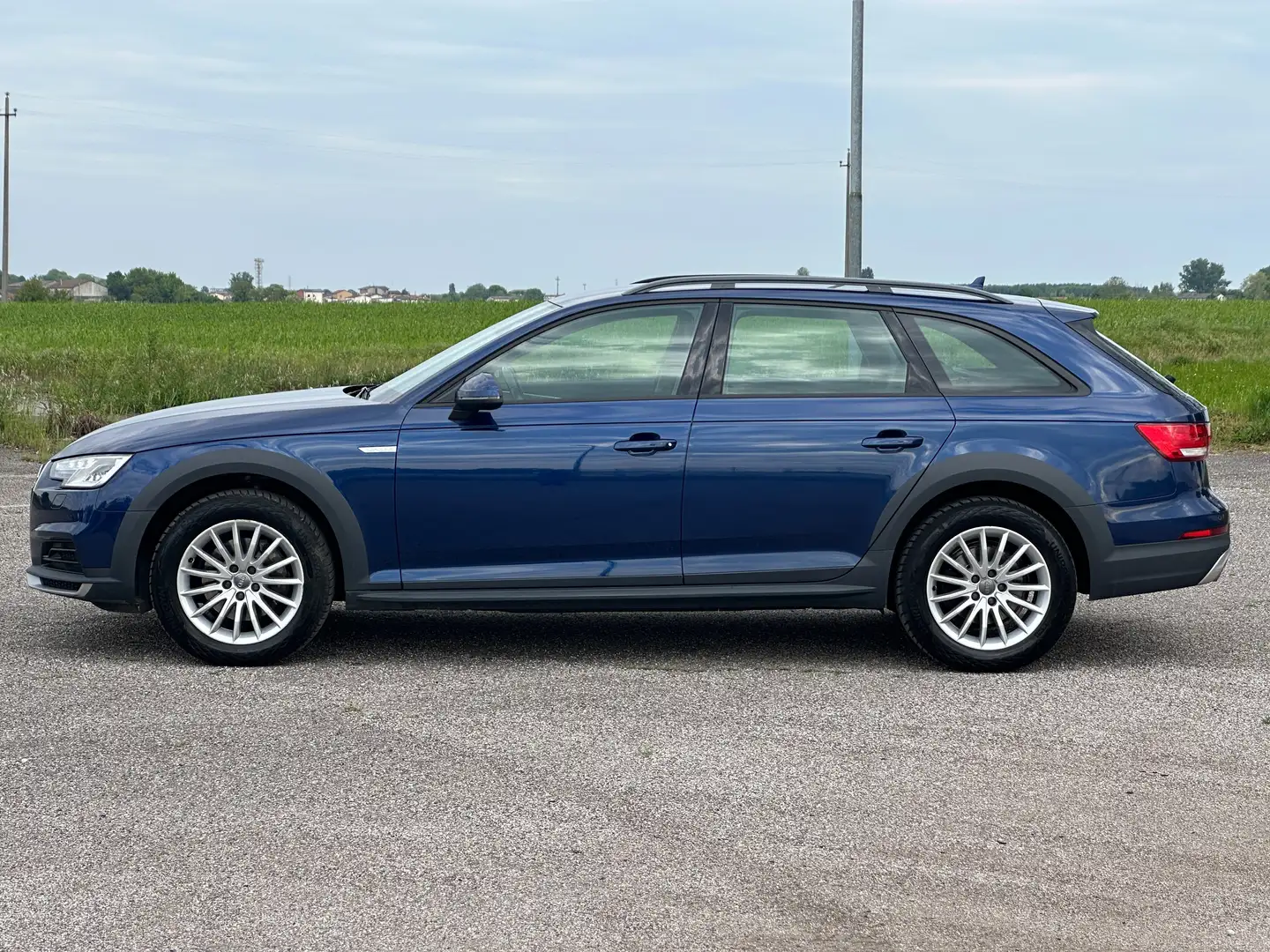 Audi A4 allroad A4 Allroad 40 2.0 tdi 190cv s-tronic Bleu - 2