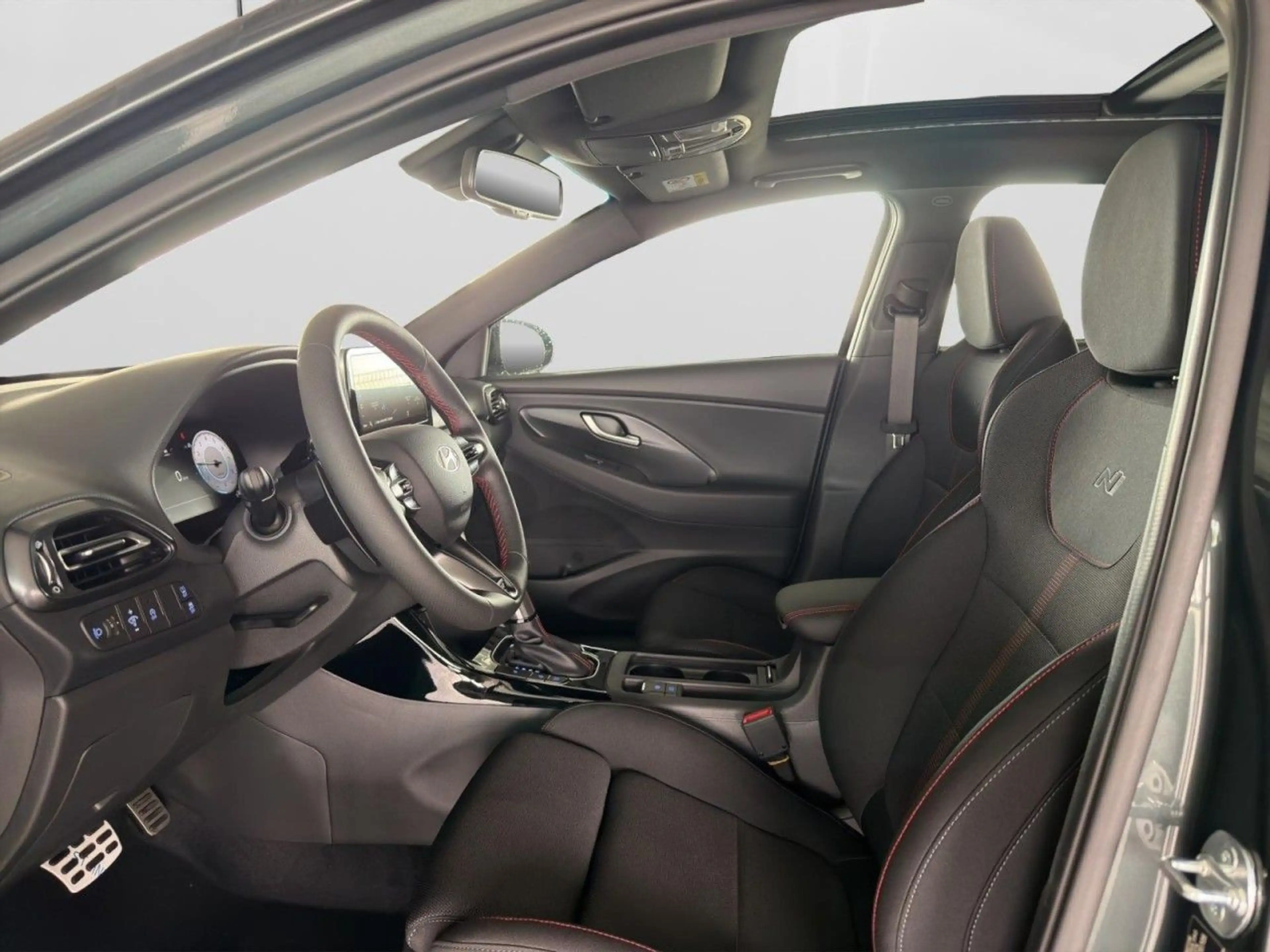 Hyundai i30 N Line 7-DCT (150 PS) mit Panoramaglasdach! — photo 12