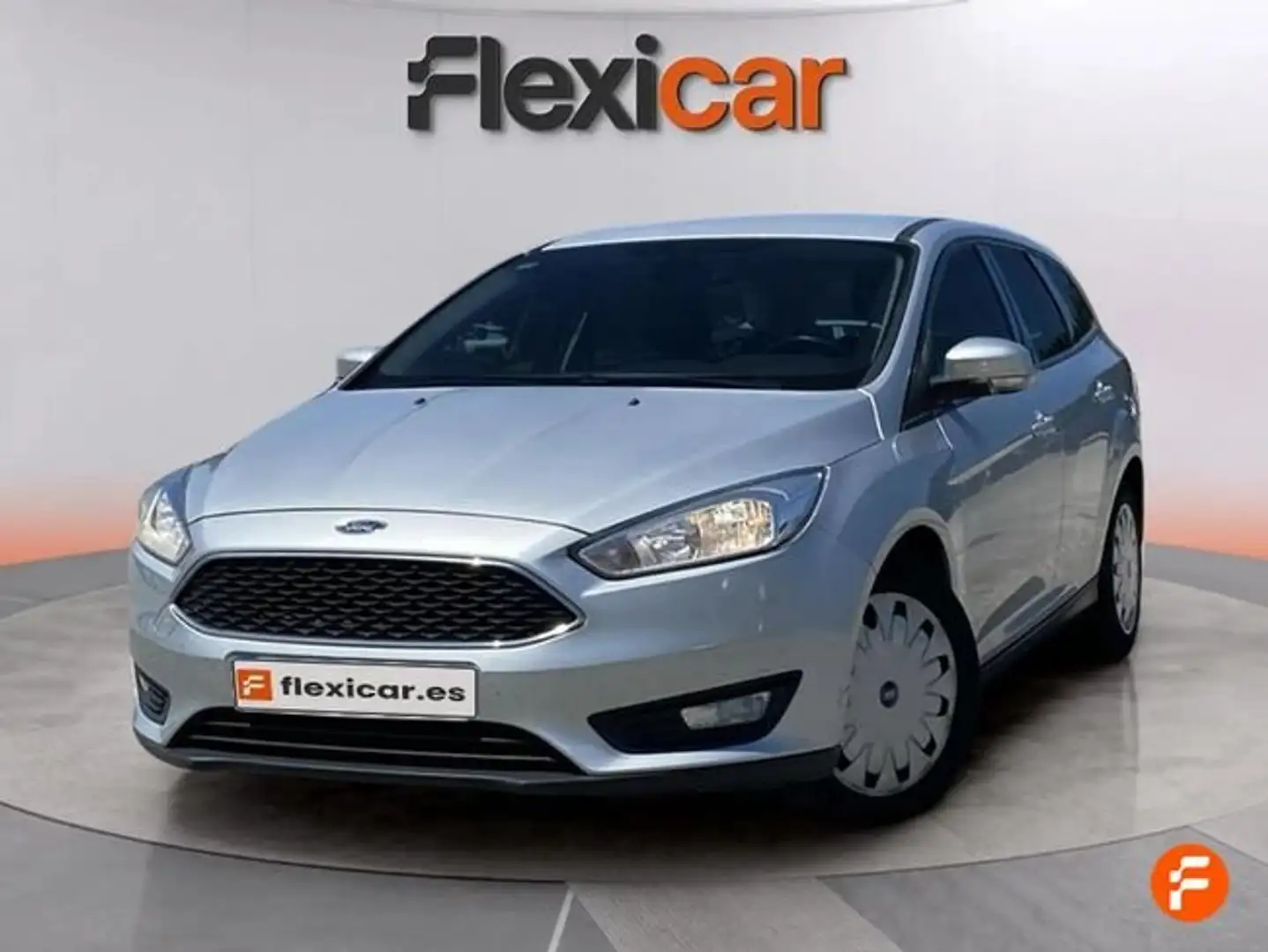 Ford Focus Sportbreak 1.5Ecoblue Trend+ Aut. Gris - 2