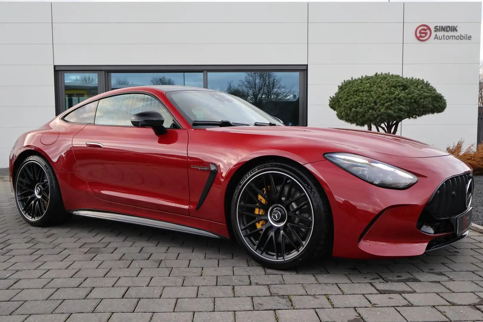 Mercedes-Benz AMG GT 63 4M+ Coupe PremiumPlus Perform-Pano-ACC Rot - 2