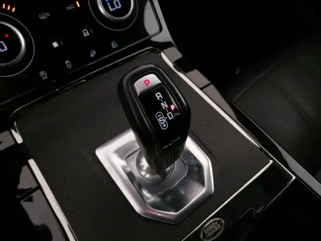 Land Rover Range Rover Evoque view 15