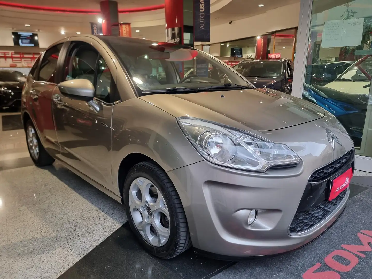 Citroen C3 1.6 vti Exclusive (exclusive style CAMBIO AUTOMATI Brons - 2