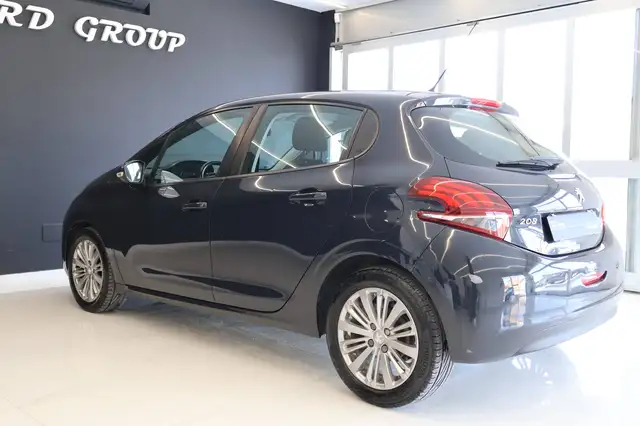 Peugeot 208 view 7