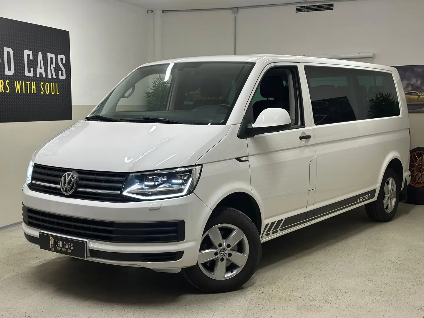 Volkswagen T6 Caravelle Caravelle lang Weiß - 1