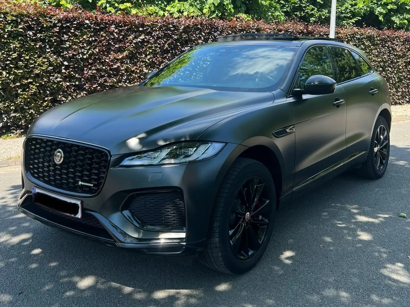 Jaguar F-Pace F-Pace P400e AWD R-Dynamic HSE Argent - 1