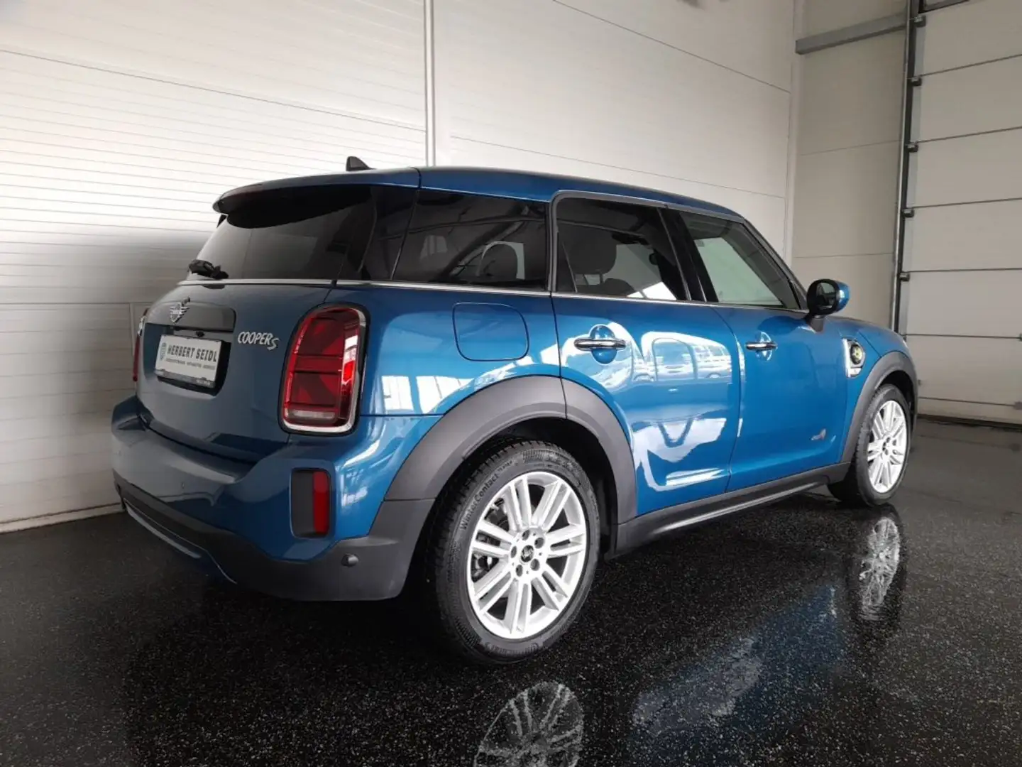 MINI Countryman SE All4 Countryman 4x4 PHEV Aut. *VOLL LED / NAVI / 18 ZOLL / HEAD-UP / VIRTUELL / KAMERA / TEILLEDER / 2-ZONEN-KLIMA* Blau - 2