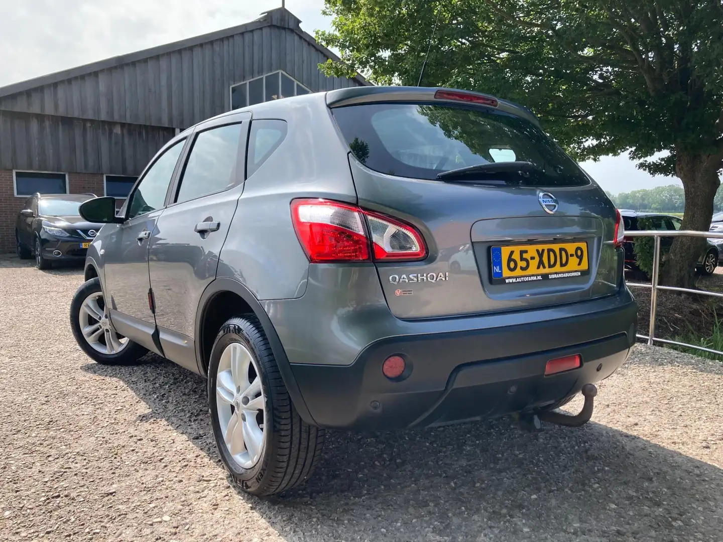 Nissan Qashqai 1.6 Acenta | 101.000 NAP + Cruise + Clima nu € 8.4 Grijs - 2