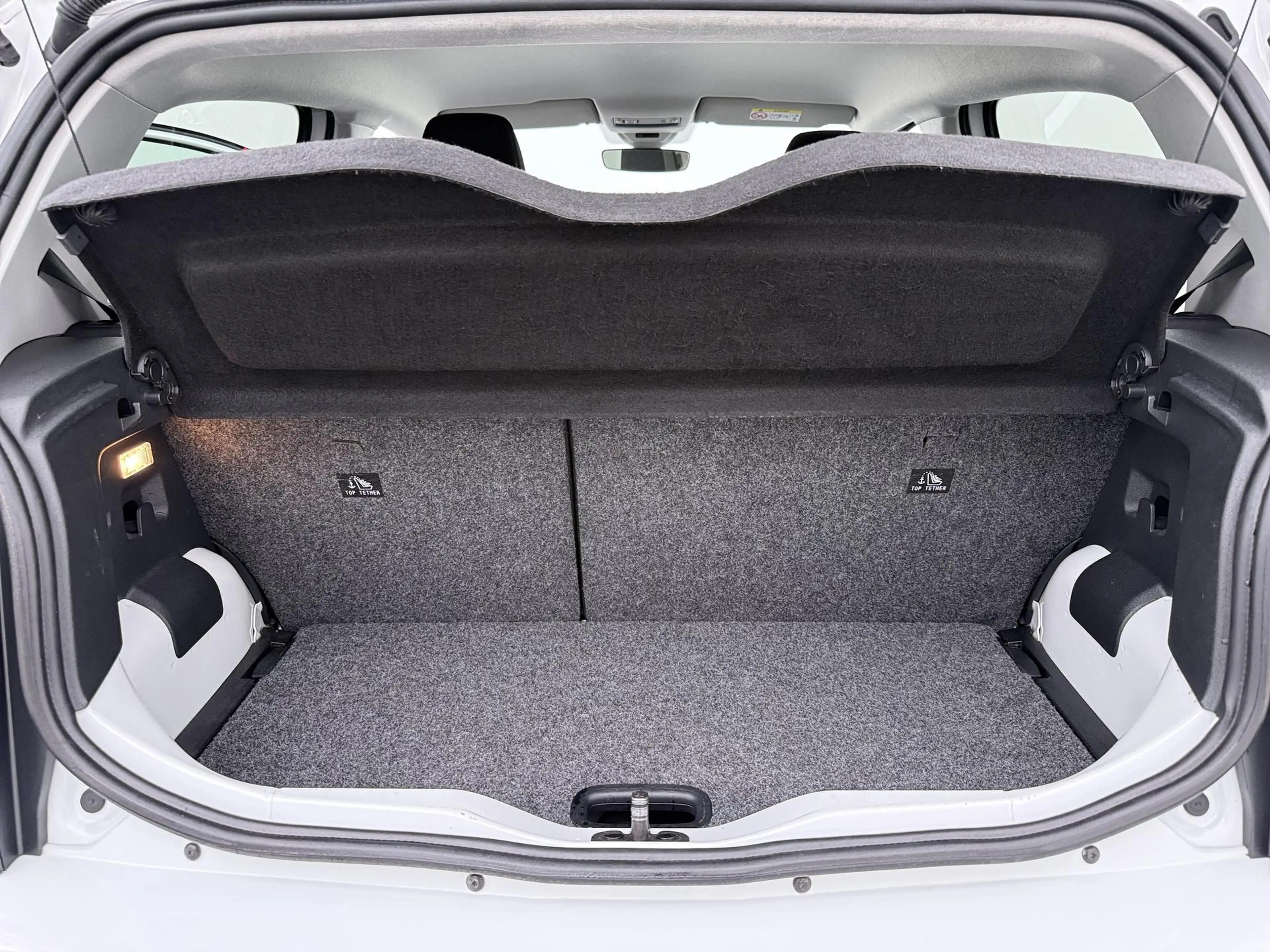 Volkswagen e-up! | Camera | Stoelverwarming | Climate Control | Cru — photo 10