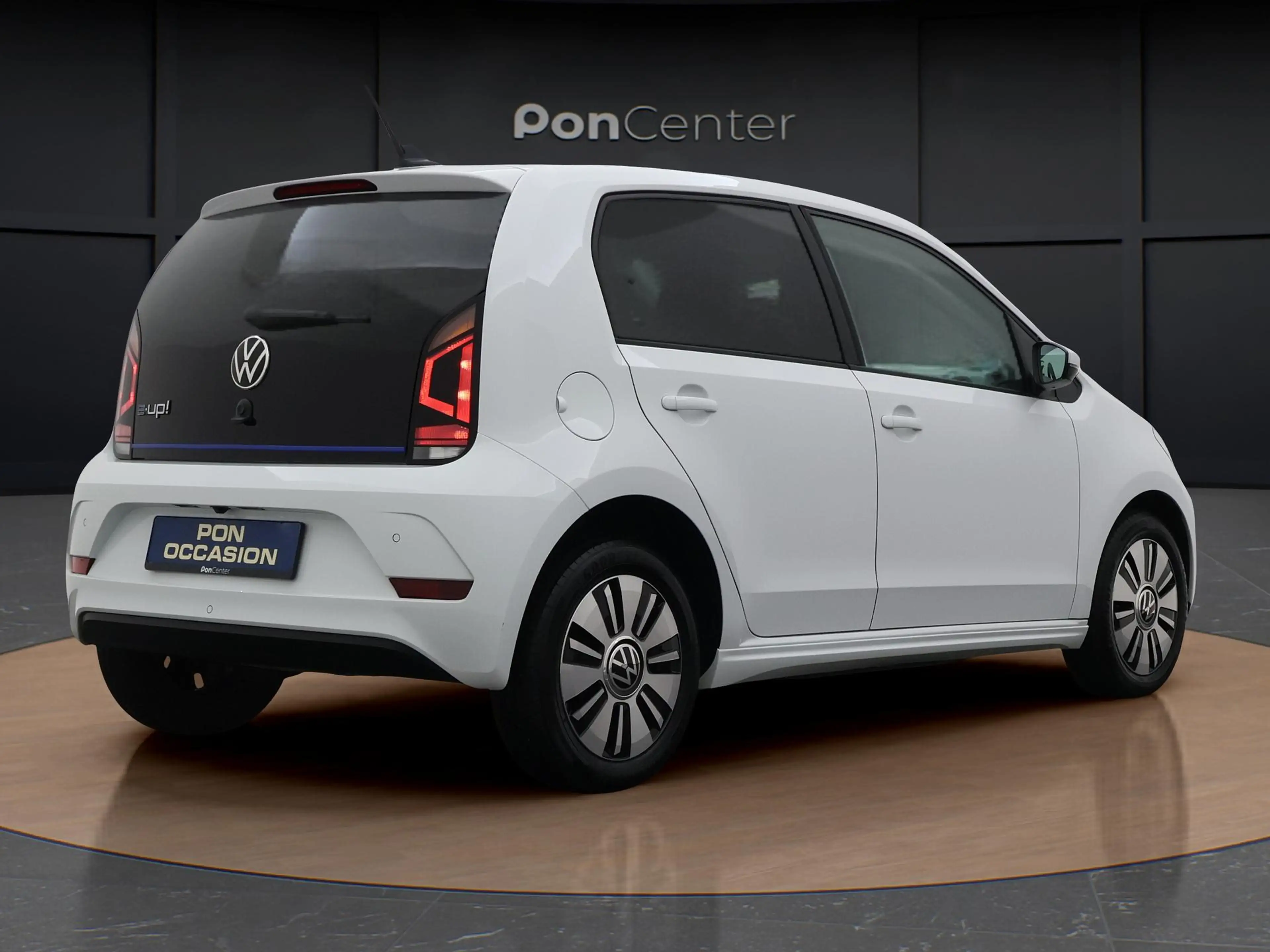 Volkswagen e-up! | Camera | Stoelverwarming | Climate Control | Cru — photo 5