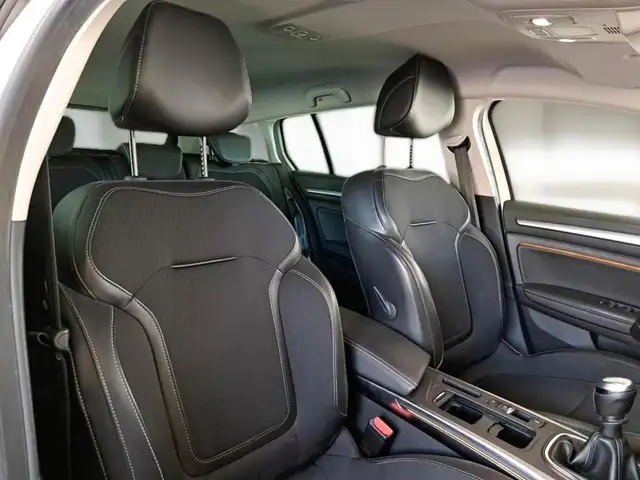 Renault Megane view 10