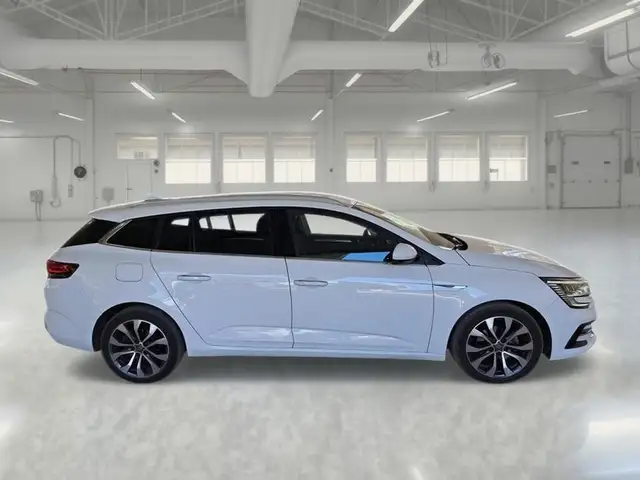 Renault Megane view 3