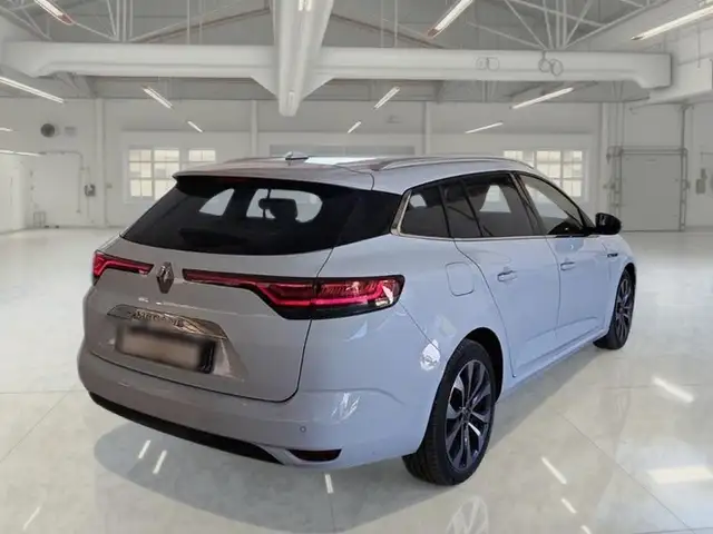 Renault Megane view 4