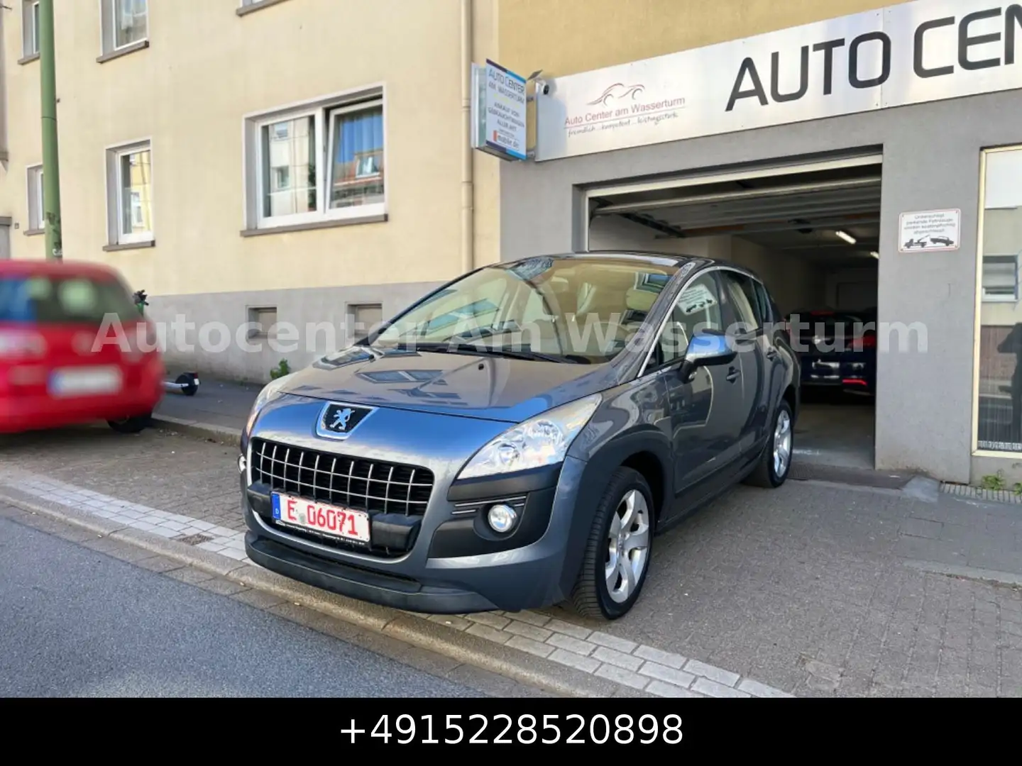 Peugeot 3008 1.6 Premium|Pano|BT|EU5 Grau - 1