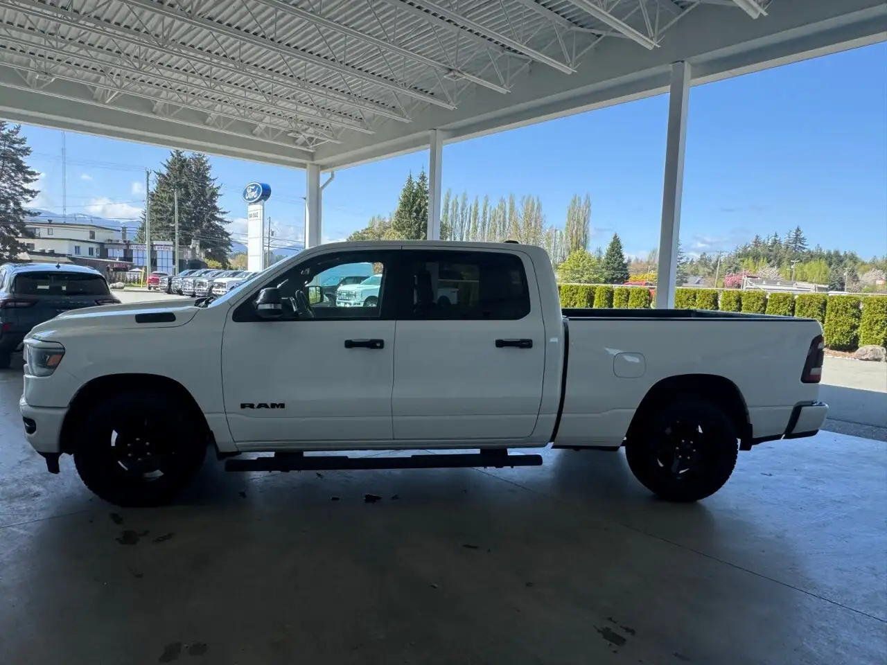 RAM 1500 снимка RAM 1500