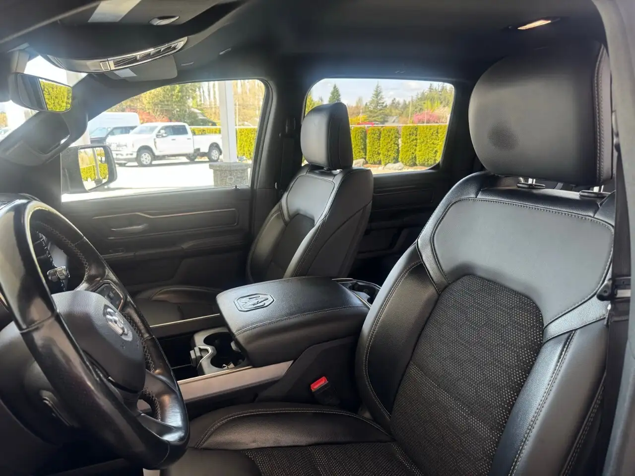 RAM 1500 снимка RAM 1500