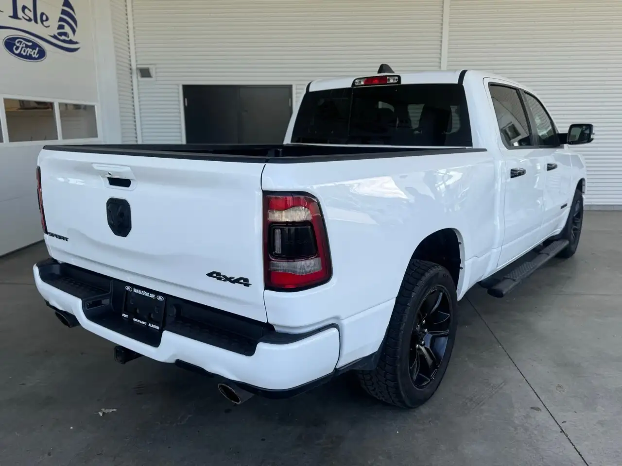 RAM 1500 снимка RAM 1500