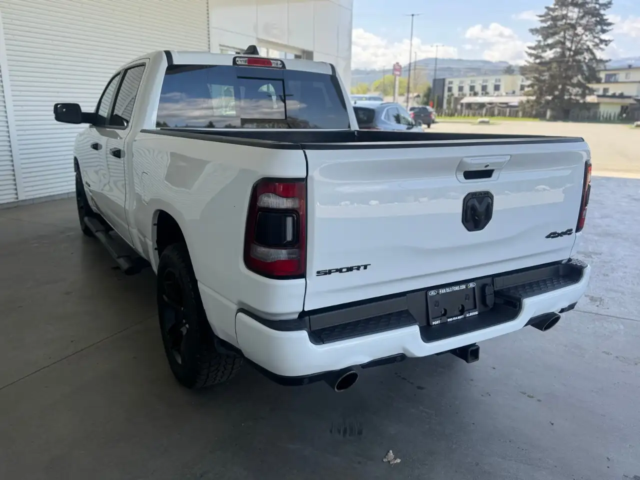 RAM 1500 снимка RAM 1500