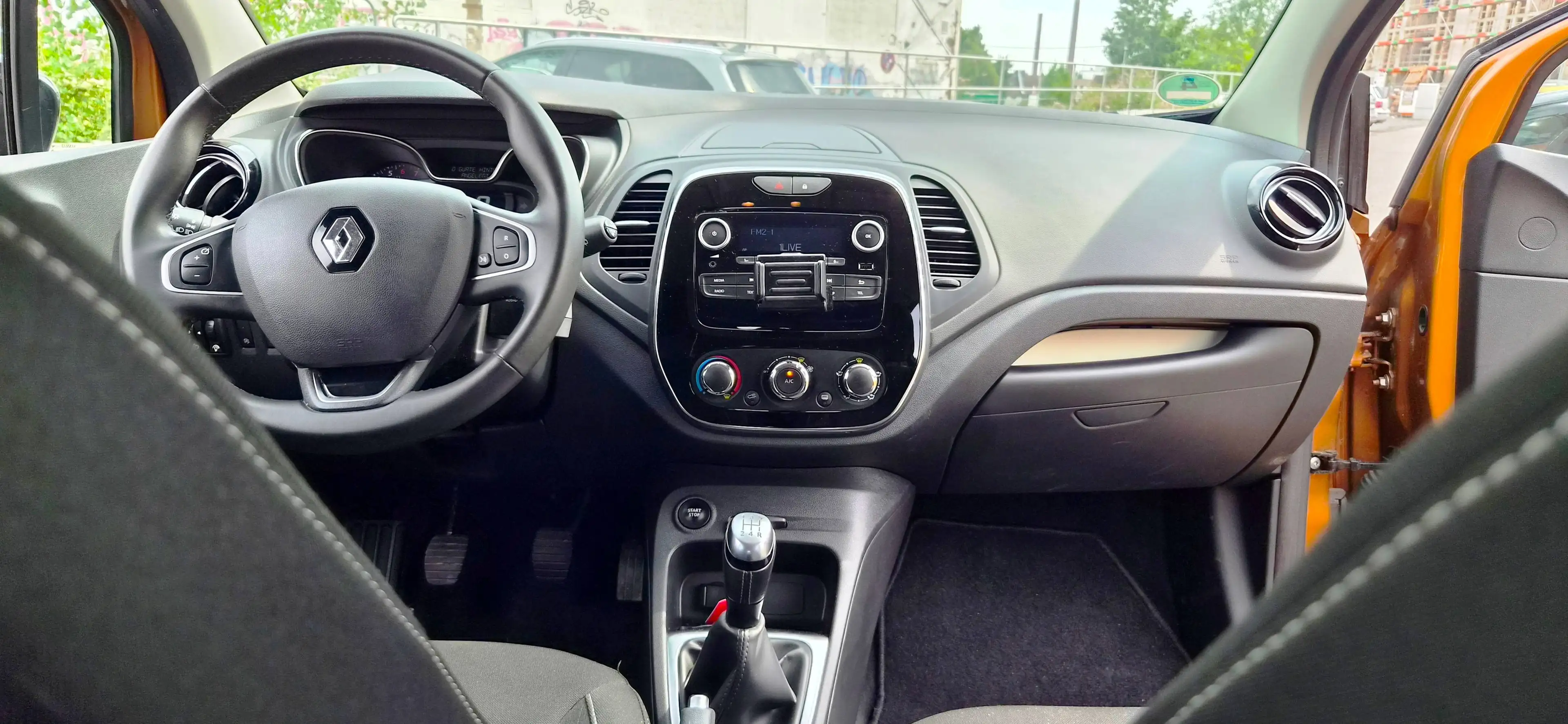 Renault Captur Limited/2 Hand/36000km/Klima/PDC/Colorverglasung/Finanzierung ab 6,99%/Euro6/ — photo 15