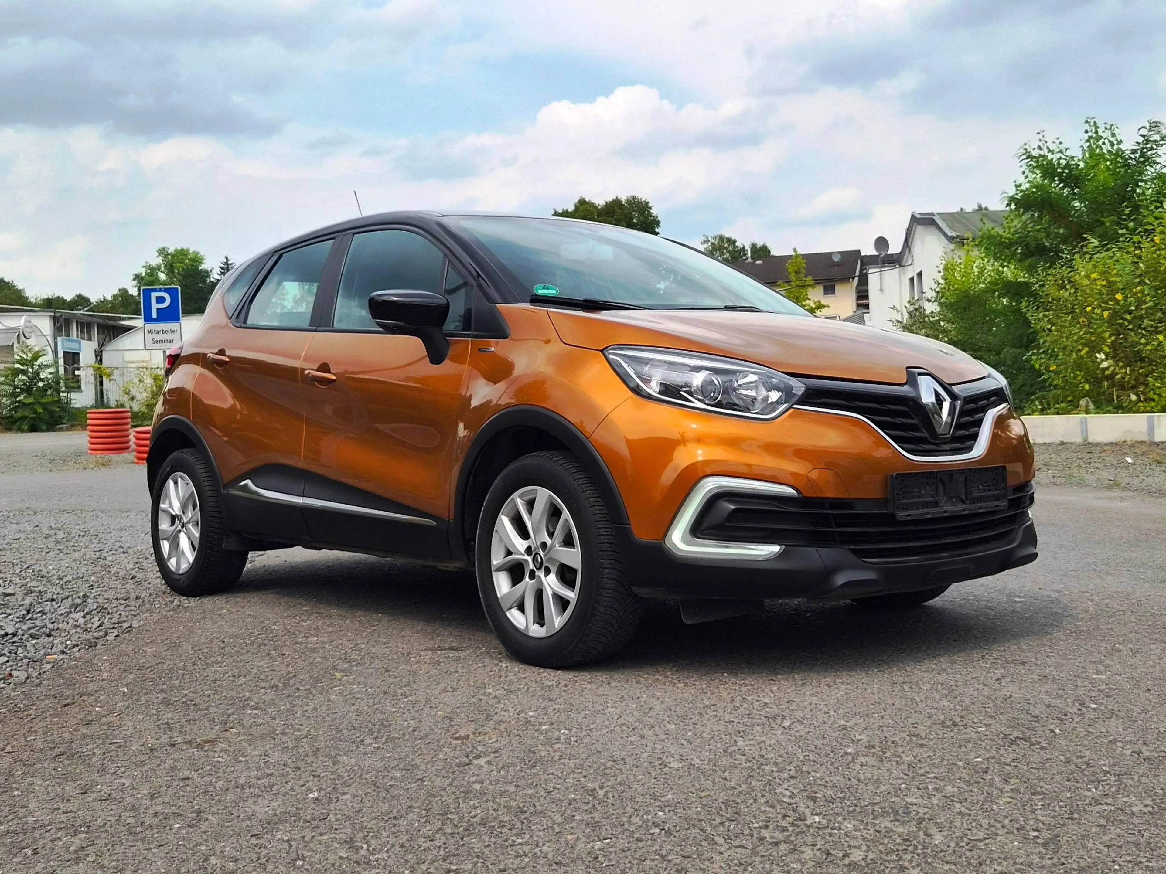 Renault Captur Limited/2 Hand/36000km/Klima/PDC/Colorverglasung/Finanzierung ab 6,99%/Euro6/ — photo 3