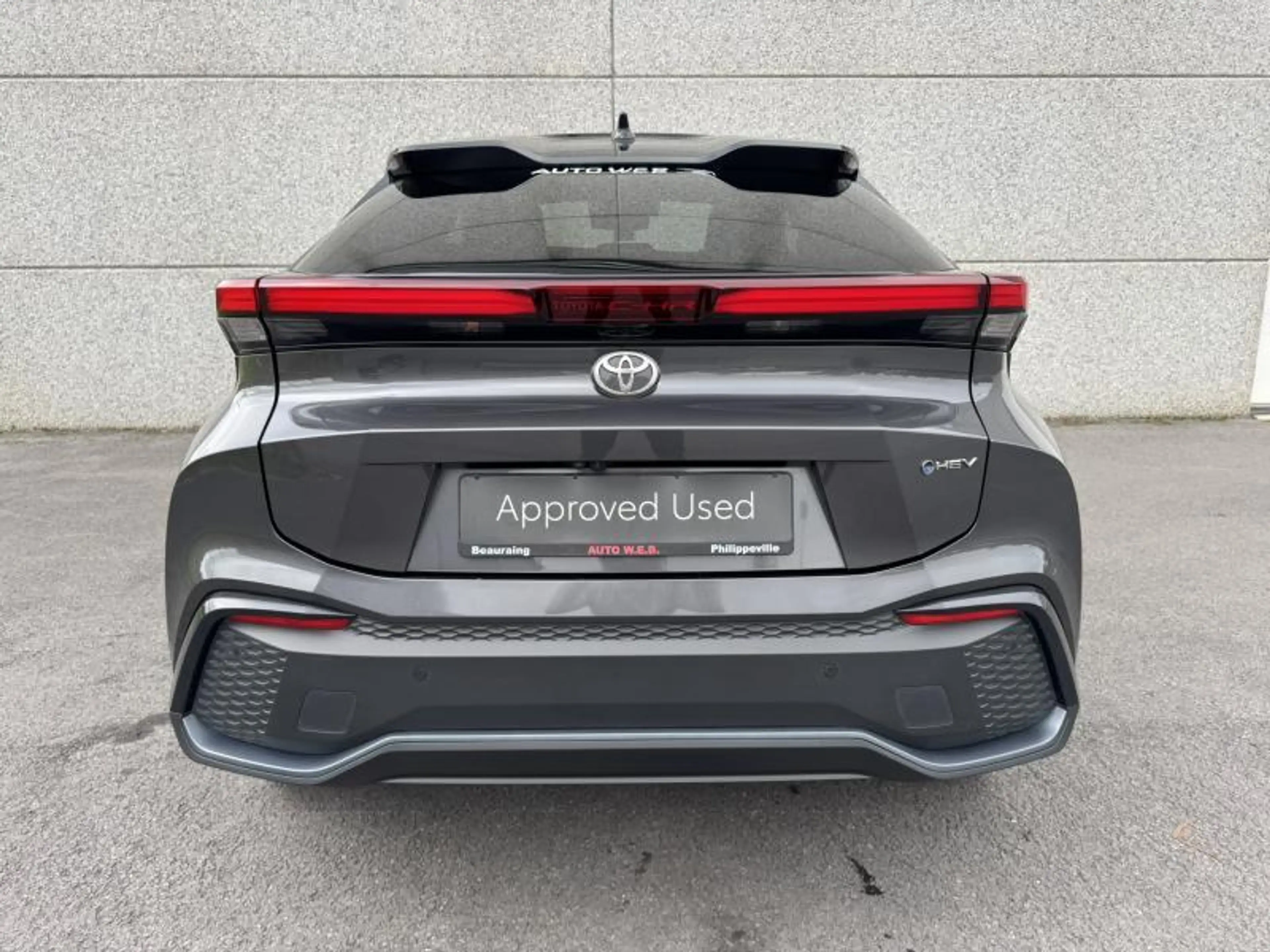Toyota C-HR 1.8 Hybride Premium + Luxury pack ! — photo 6