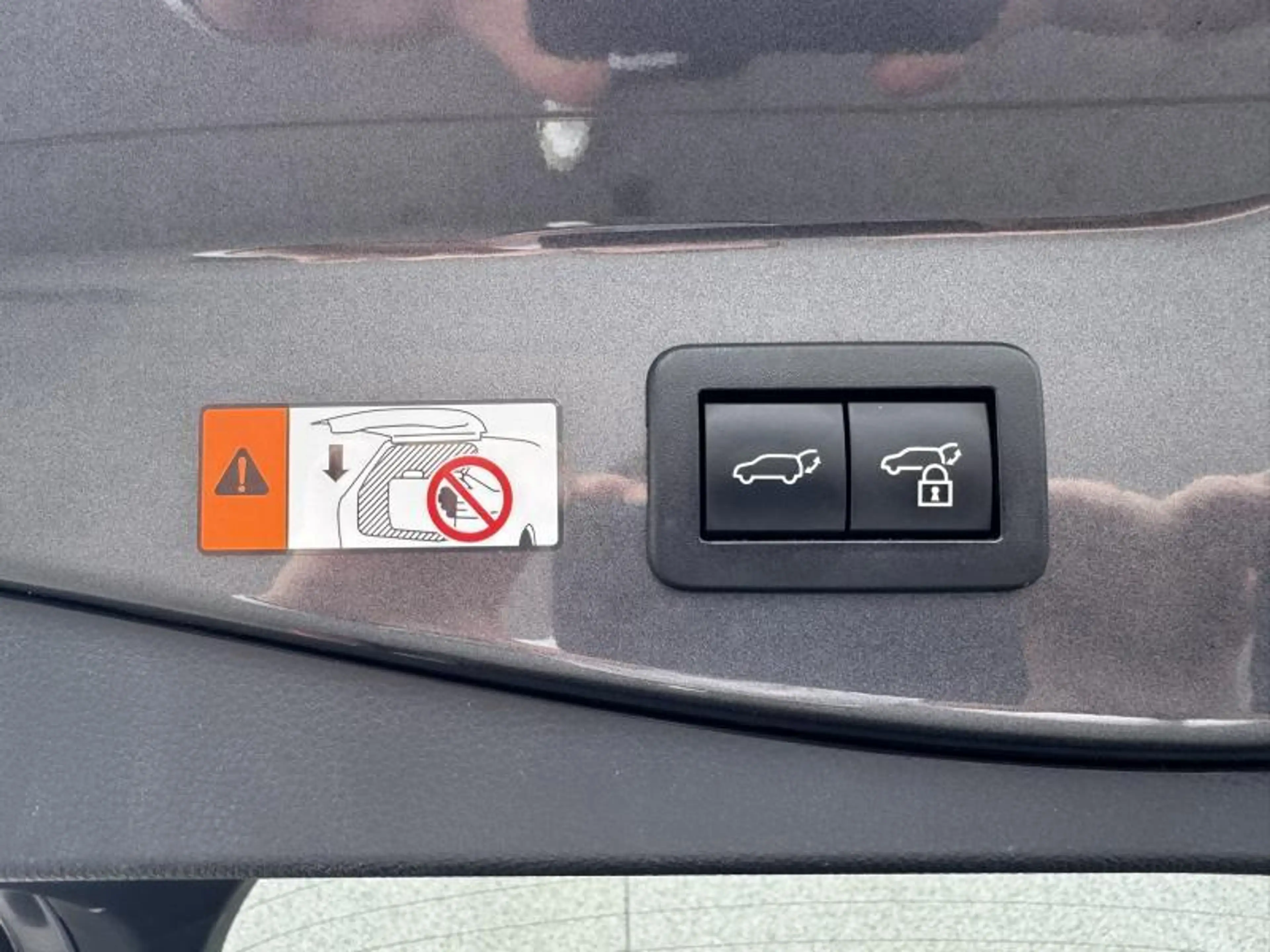 Toyota C-HR 1.8 Hybride Premium + Luxury pack ! — photo 8