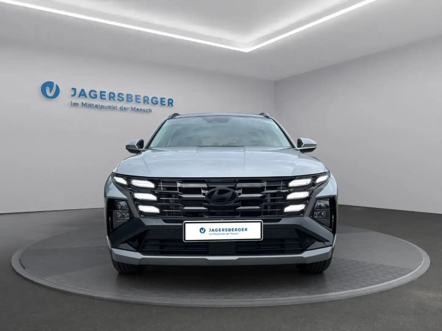 Hyundai TUCSON Comfort Line HEV 4WD *Panoramadach* Silber - 2