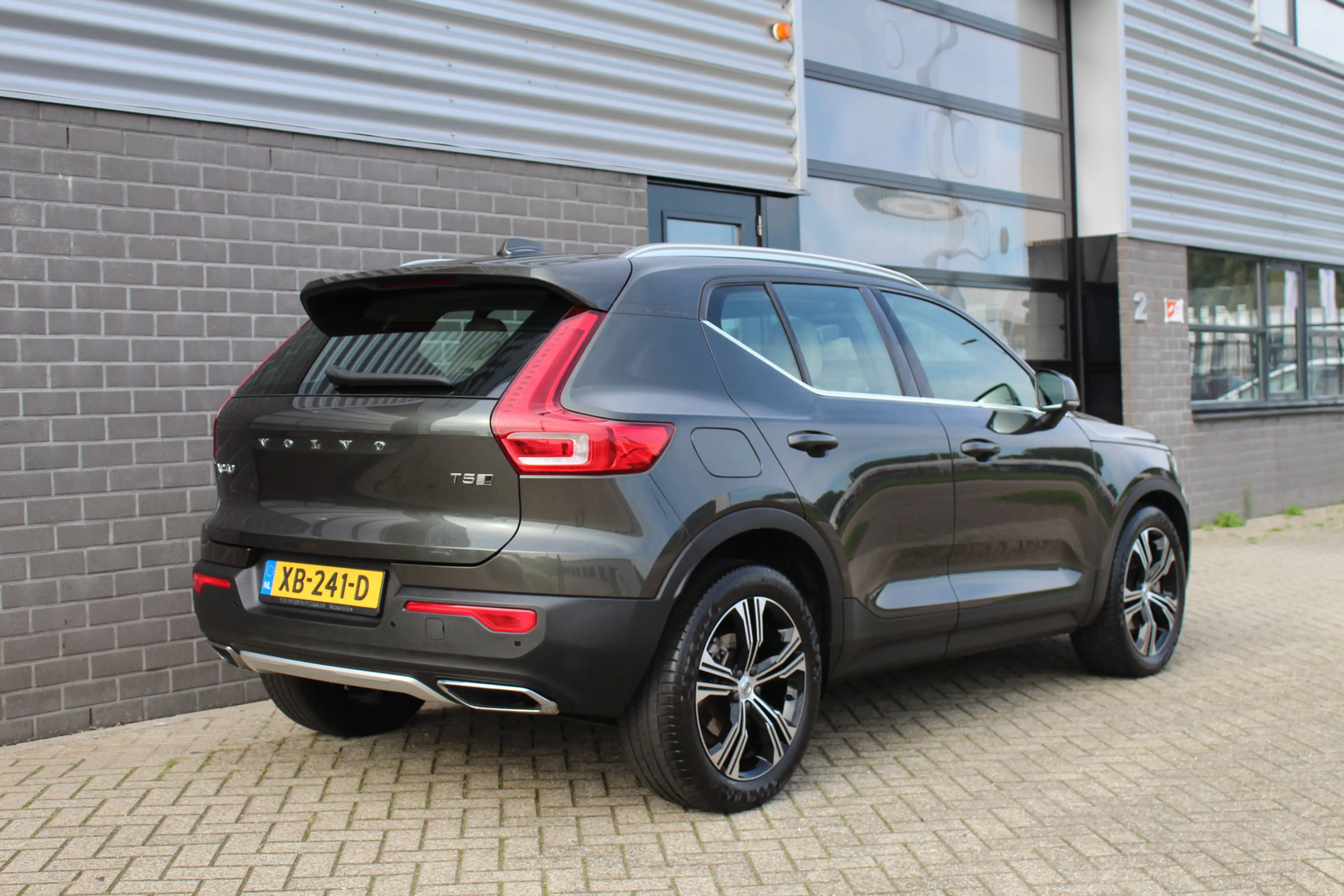Volvo XC40 2.0 T5 AWD Inscription / Camera / LED / 248PK / N. — photo 5