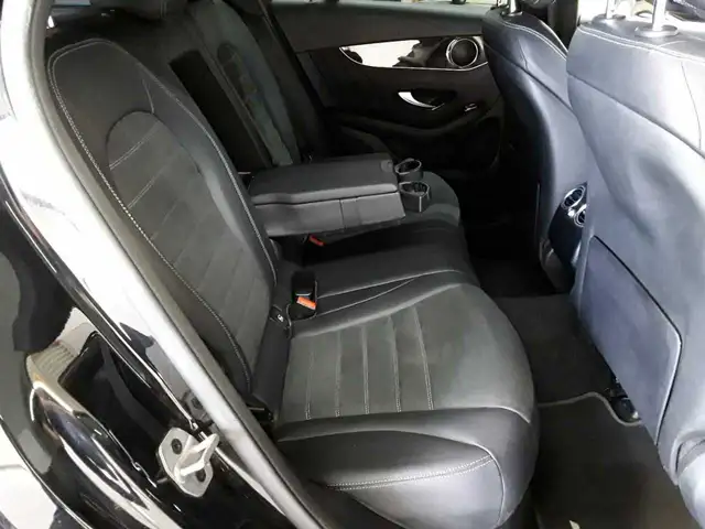 Mercedes-Benz GLC view 11