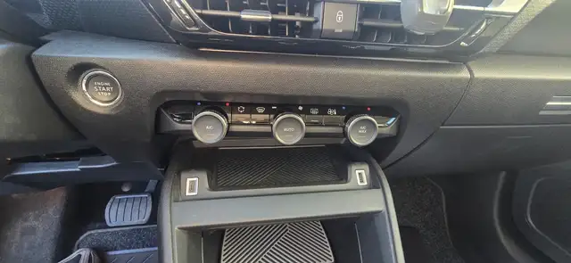 Citroen C4 view 17