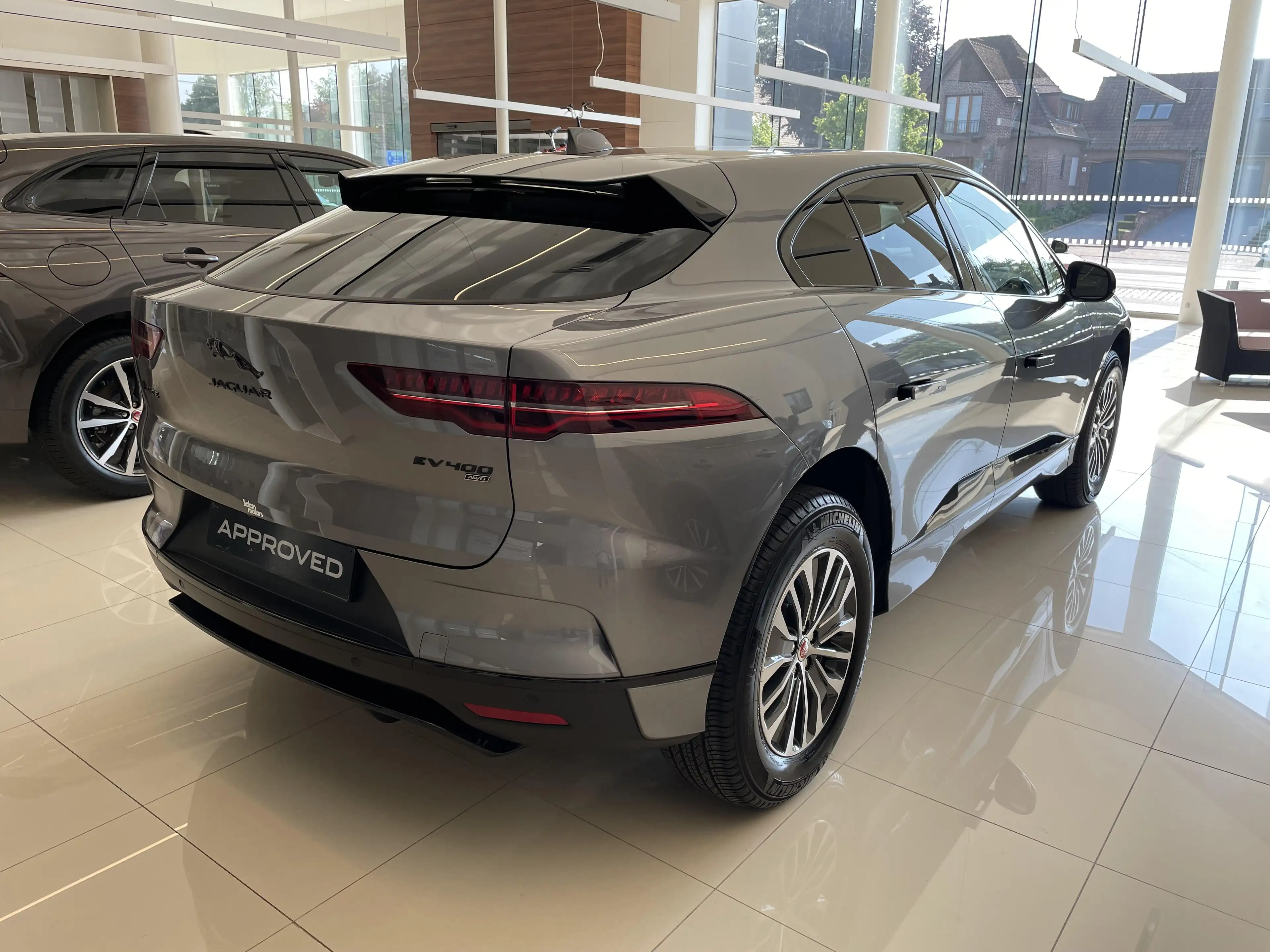 Jaguar I-Pace S EV400 MY22 — photo 2