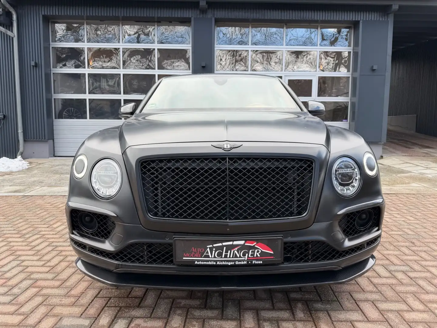 Bentley Bentayga W12 22 Zoll 53tkm LED Pano ACC Schwarz - 2