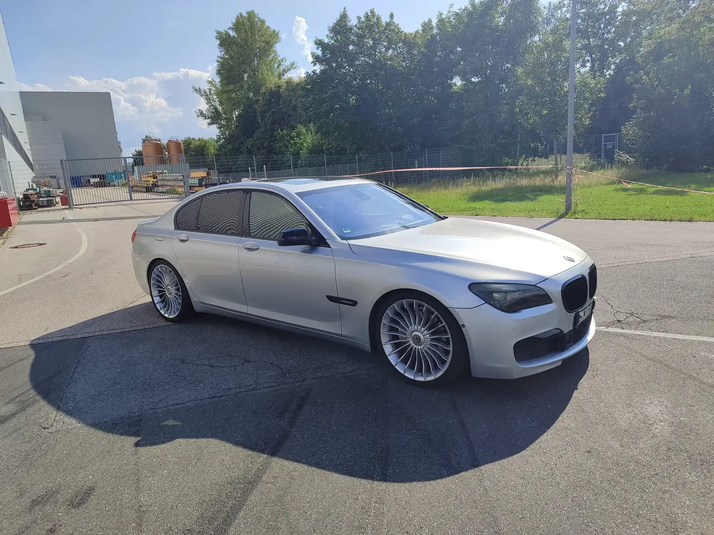 BMW 730 730d Langversion TÜV/Au neu Vollausstattung Grau - 1