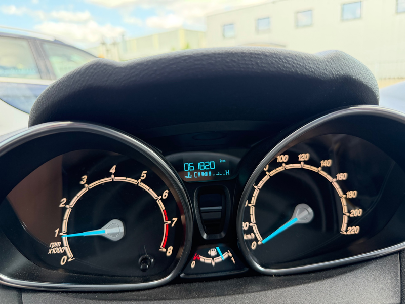 Ford Fiesta 1.0 Style Essential / Navi / Airco / LED / NAP — photo 5