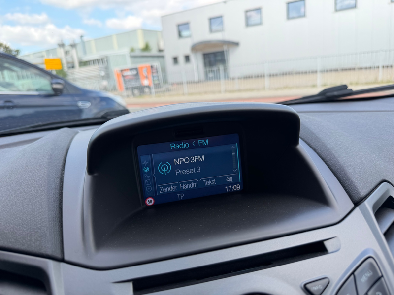 Ford Fiesta 1.0 Style Essential / Navi / Airco / LED / NAP — photo 12