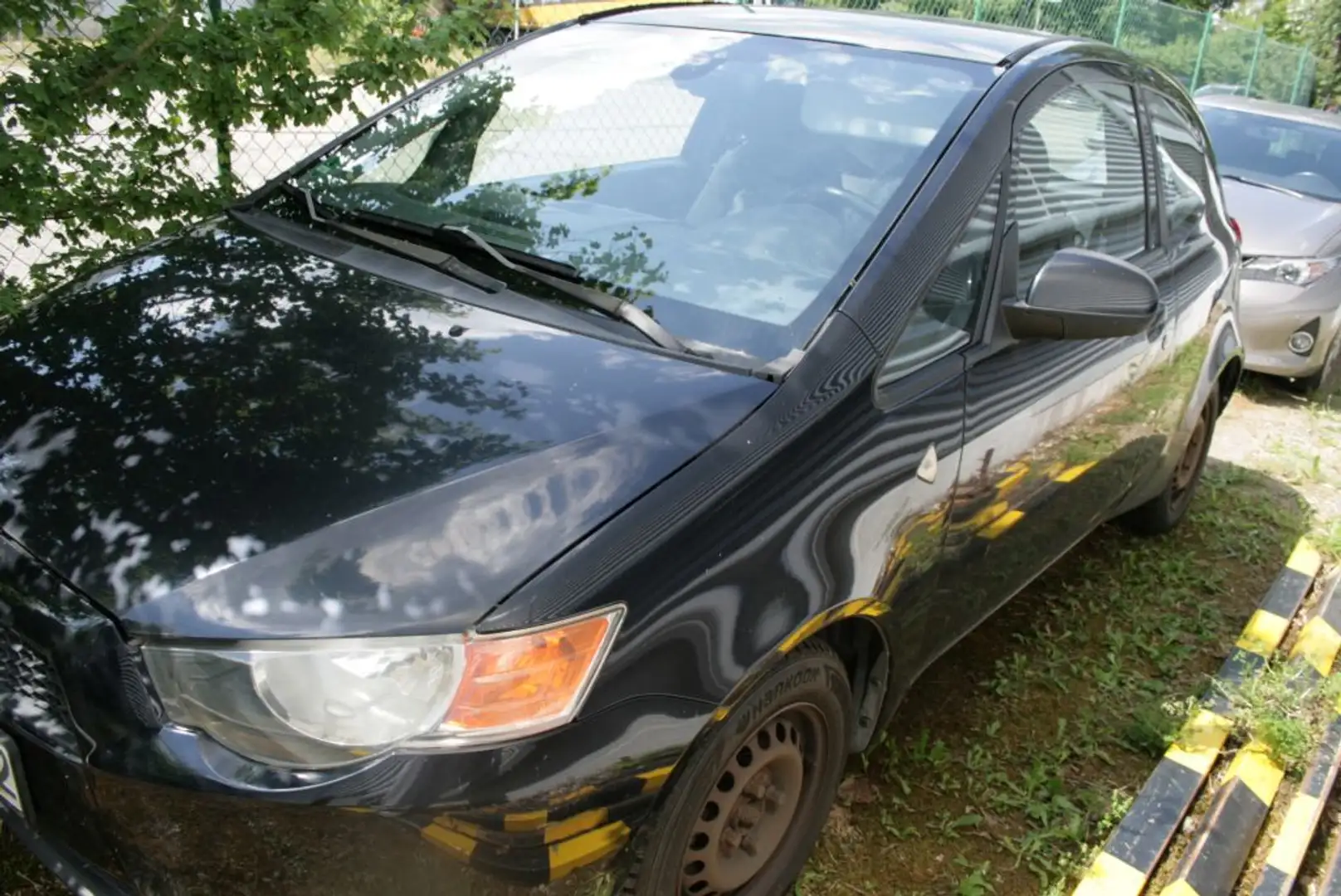 Mitsubishi Colt 1.3 Intense - 1