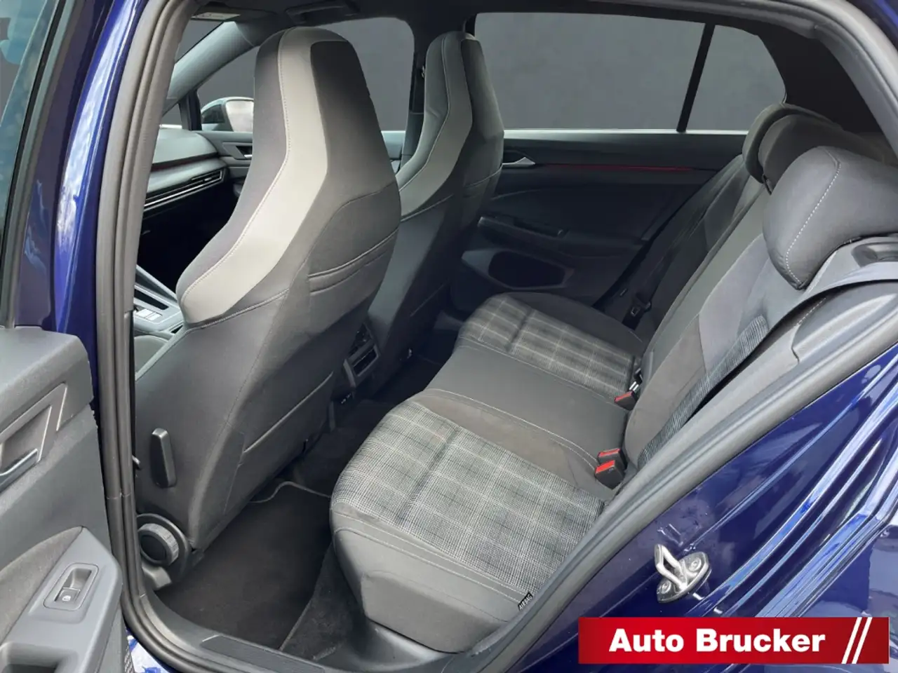 Volkswagen Golf VIII GTD 2.0 TDI+DSG+LED+Navi+Pano+3-Zonen-Klima+S 6