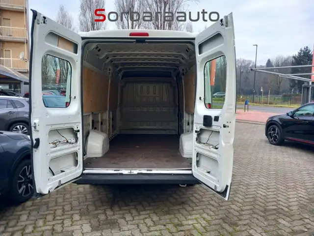Peugeot Boxer view 13