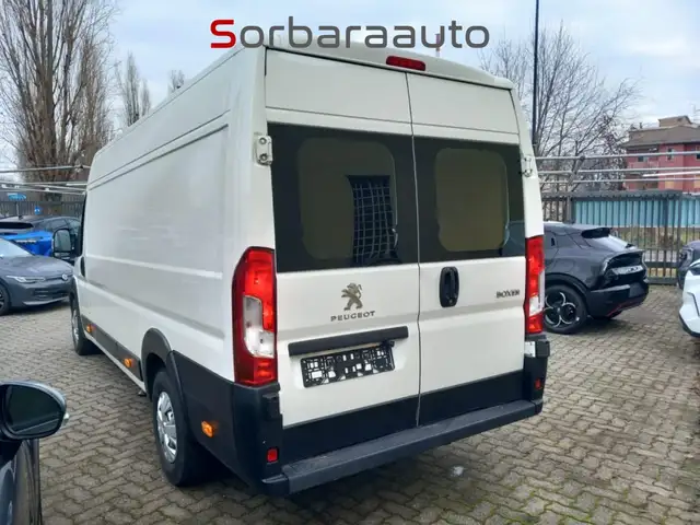 Peugeot Boxer view 5